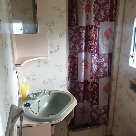 Janka Vendeghaz Es Apartman Abadszalok Exterior photo